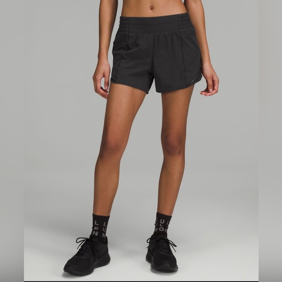 LULULEMON - Hotty Hot High-Rise Lined Short 4" Black - Picture 3 of 5
